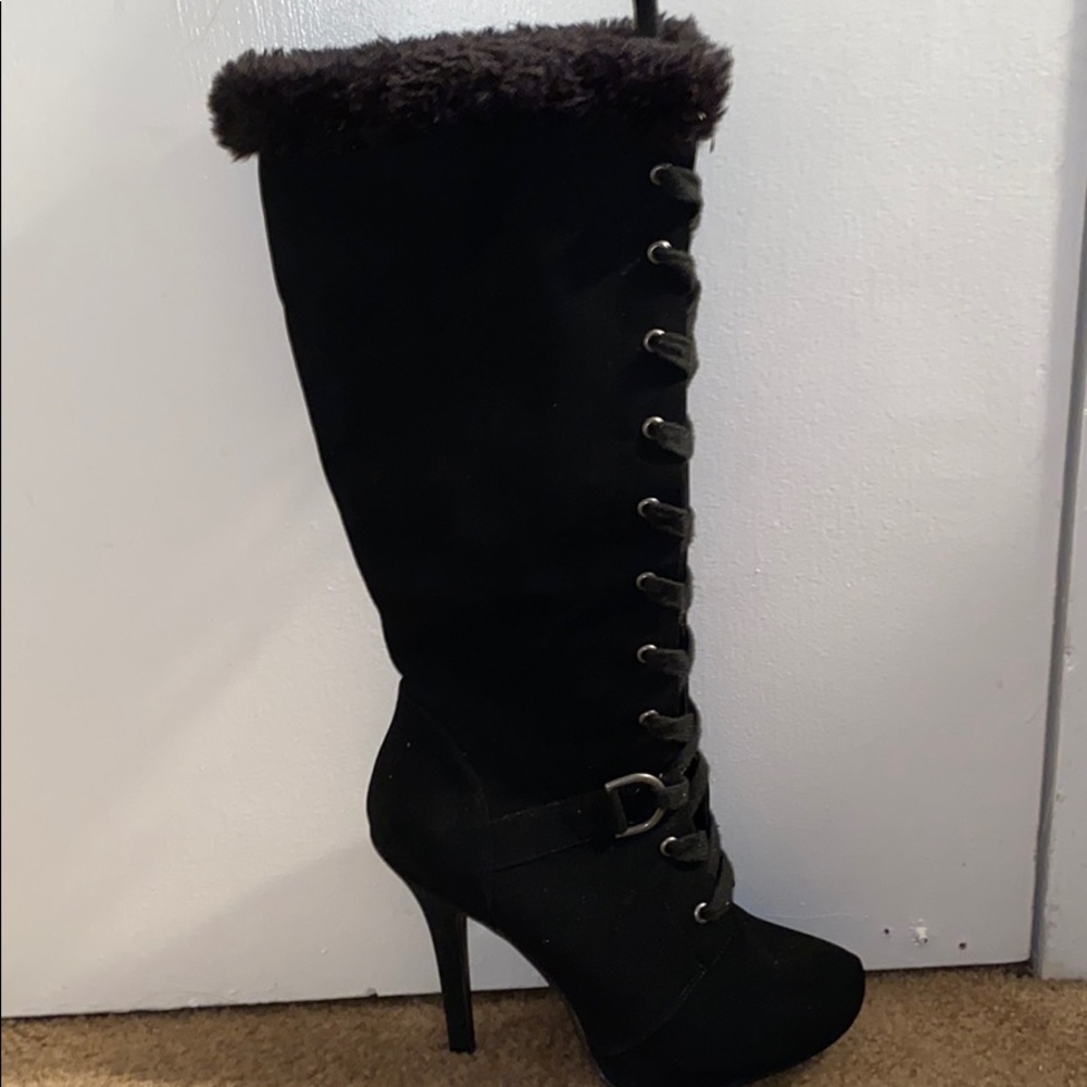 Heel boots